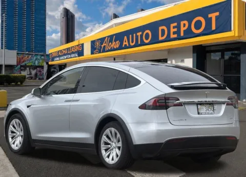 Another view of 2017 Tesla Model X 75D for sale in Honolulu, HI at Aloha Auto Depot LLC.