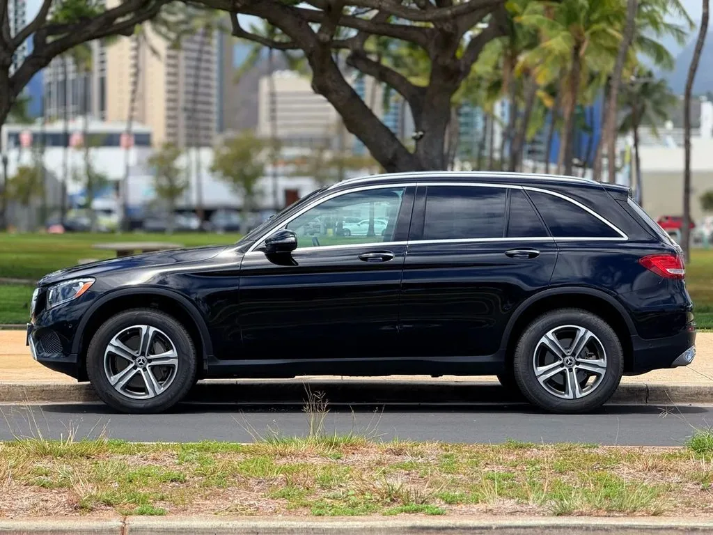 Black 2019 Mercedes-Benz GLC 300 for sale in Honolulu, HI