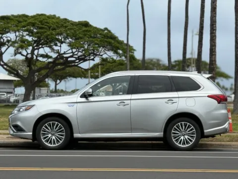 Photos of 2022 Mitsubishi Outlander PHEV GT for sale in Honolulu, HI at Aloha Auto Depot LLC.