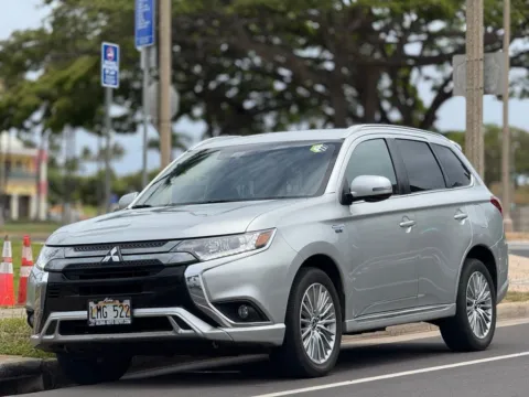 Silver 2022 Mitsubishi Outlander PHEV GT for sale in Honolulu, HI