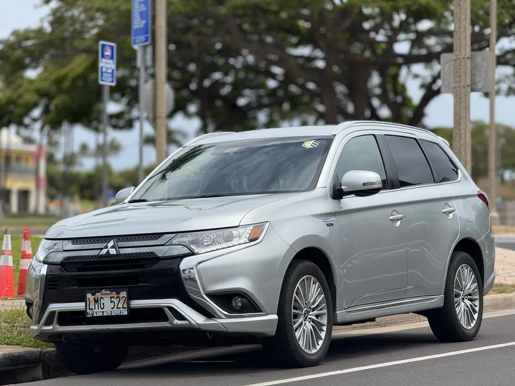 2022 Mitsubishi Outlander PHEV