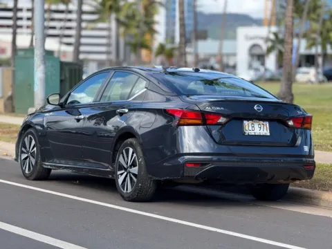 Another view of 2022 Nissan Altima 2.5 SV for sale in Honolulu, HI at Aloha Auto Depot LLC.
