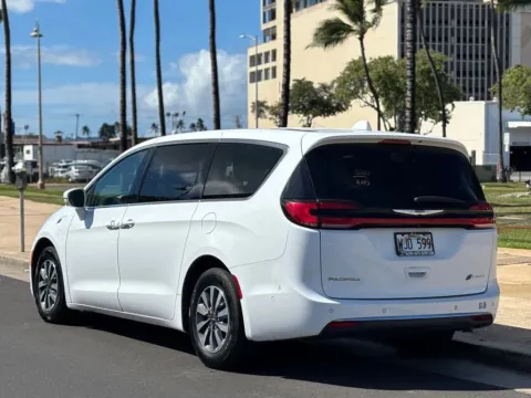 Another view of 2022 Chrysler Pacifica Hybrid Touring L for sale in Honolulu, HI at Aloha Auto Depot LLC.
