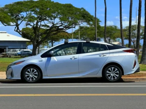 Photos of 2018 Toyota Prius Prime Plus for sale in Honolulu, HI at Aloha Auto Depot LLC.