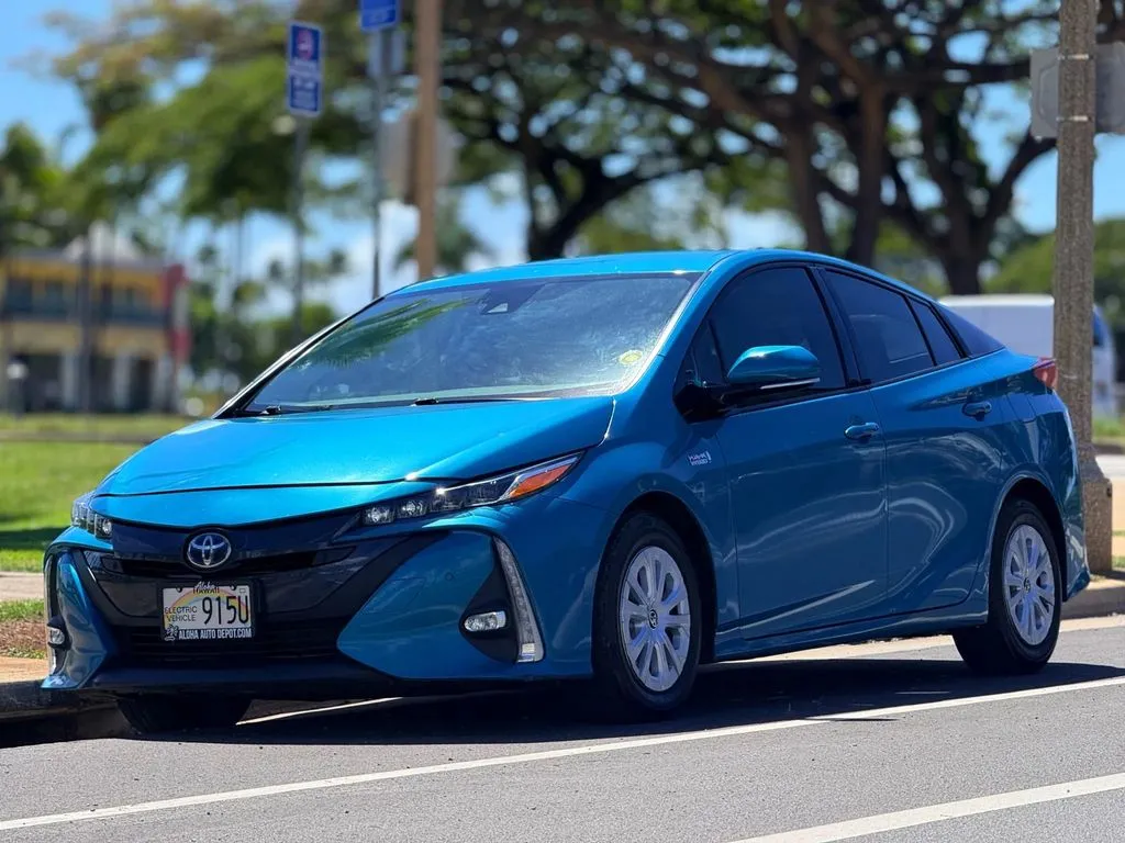 Blue 2017 Toyota Prius Prime Premium for sale in Honolulu, HI
