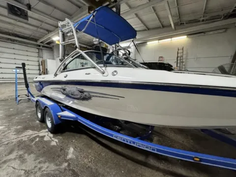 More photos of 2007 CENTURION C4 ELITE at McLaughlin's RV and Marine - Fargo, ND