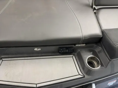 More photos of 2021 MASTERCRAFT XT21 at McLaughlin's RV and Marine, ND