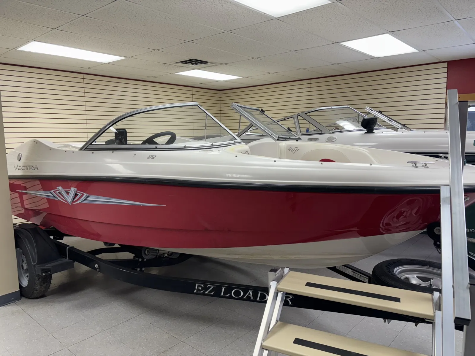 White 2007 VECTRA 172 SPORT for sale in Fargo, ND