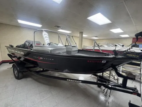 Unknown 2016 TRACKER PRO GUIDE V16 60HP for sale in Fargo, ND
