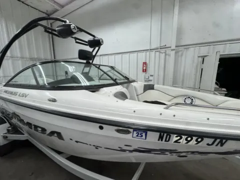 More photos of 2012 MOOMBA MOBIUS LSV at McLaughlin's RV and Marine - Fargo, ND