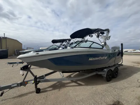 Blue 2025 MASTERCRAFT XT22 DEMO for sale in Fargo, ND