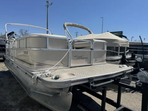 Unknown 2008 WEERES SPORTSMAN DELUXE 220 SE 60HP for sale in Fargo, ND