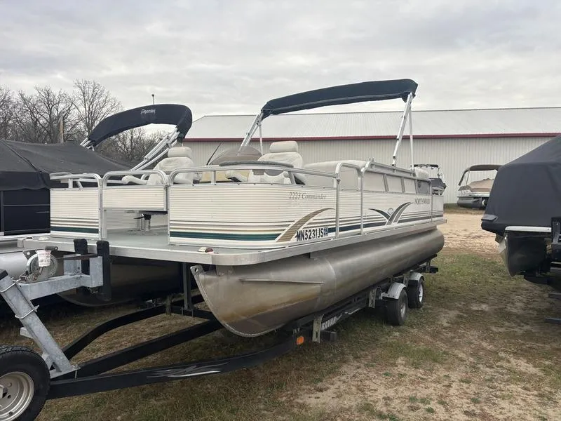 Unknown 2004 NORTHWOOD 2223 COMMANDER 40HP BUNK TRAILER for sale in Fargo, ND