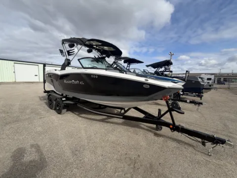 More photos of 2025 MASTERCRAFT NXT 21 DEMO at McLaughlin's RV and Marine - Fargo, ND