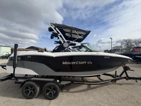 Black 2025 MASTERCRAFT NXT 21 DEMO for sale in Fargo, ND