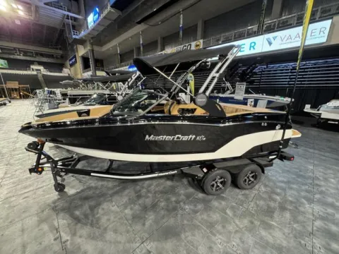 More photos of 2025 MASTERCRAFT NXT 21 at McLaughlin's RV and Marine, ND
