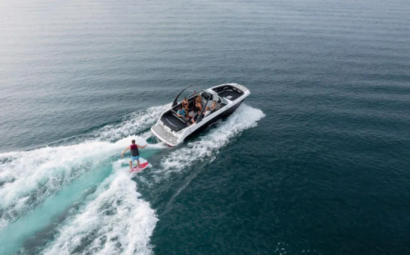 Unknown 2025 FOUR WINNS HORIZON HD5 SURF for sale in Fargo, ND