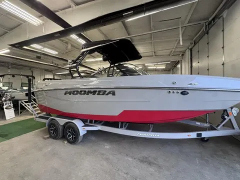 More photos of 2025 MOOMBA MAX DEMO at McLaughlin's RV and Marine, ND