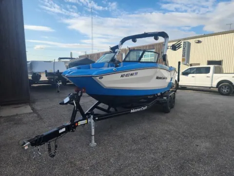 More photos of 2023 MASTERCRAFT NXT 21 at McLaughlin's RV and Marine, ND