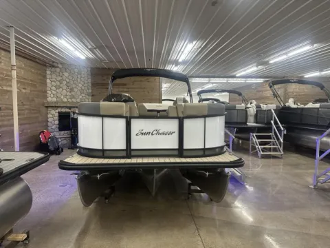 More photos of 2025 SUNCHASER ECLIPSE 23 SBX DH BAR TRIPLE 200HP BUNK TRAILER at McLaughlin's RV and Marine, ND