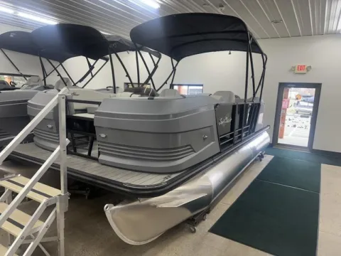 More photos of 2025 SUNCHASER LUCERNE 20 LR DH 90HP BUNK TRAILER at McLaughlin's RV and Marine, ND