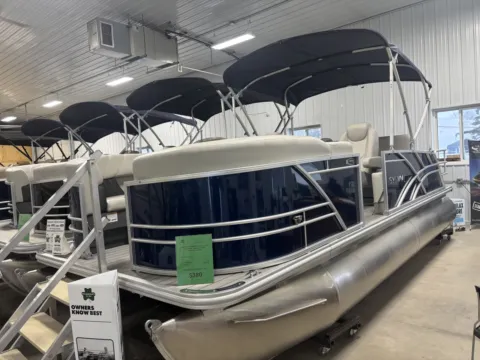 Photos of 2026 SYLVAN MIRAGE 820 CLZ DH 90HP BUNK TRAILER for sale in Fargo, ND at McLaughlin's RV and Marine - Fargo