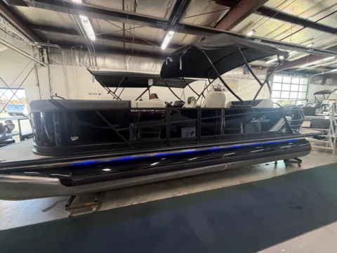 Photos of 2026 SUNCHASER GENEVA SPORT SPORT 25 SB DH TRIPLE 200HP BUNK TRAILER DEMO for sale in Fargo, ND at McLaughlin's RV and Marine - Fargo