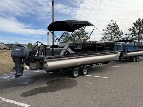 Another view of 2026 SUNCHASER GENEVA SPORT SPORT 25 SB DH TRIPLE 200HP BUNK TRAILER for sale in Fargo, ND at McLaughlin's RV and Marine - Fargo