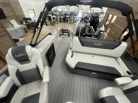More photos of 2025 SUNCHASER GENEVA SPORT 21 SB DH 150HP TRIPLE BUNK TRAILER at McLaughlin's RV and Marine, ND