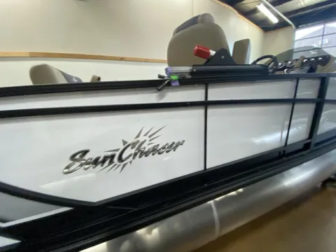 More photos of 2026 SUNCHASER GENEVA SPORT 23 SB TRIPLE 200HP BUNK TRAILER at McLaughlin's RV and Marine, ND