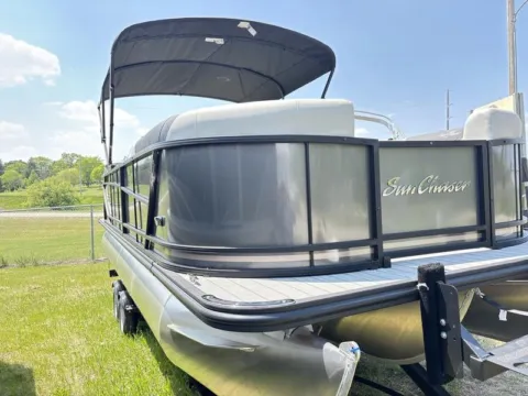 More photos of 2025 SUNCHASER GENEVA 22 LR DH PTS TRIPLE 150HP BUNK TRAILER at McLaughlin's RV and Marine, ND