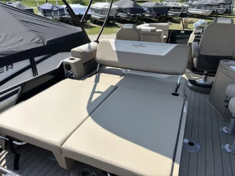 Photos of 2025 SUNCHASER ECLIPSE 23 SBX BAR DH TRIPLE 200HP BUNK TRAILER for sale in Fargo, ND at McLaughlin's RV and Marine
