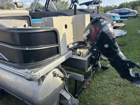 More photos of 2016 PREMIER EXPLORER 220 60HP LEGS BUNK TRAILER at McLaughlin's RV and Marine, ND