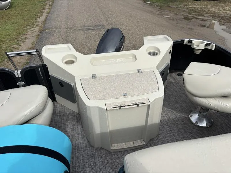 Photos of 2016 PREMIER EXPLORER 220 60HP LEGS BUNK TRAILER for sale in Fargo, ND at McLaughlin's RV and Marine - Fargo