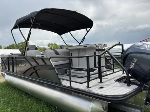 More photos of 2025 SYLVAN L-SERIES L-3 DLZ DH BAR TRIPLE 200HP BUNK TRAILER at McLaughlin's RV and Marine, ND