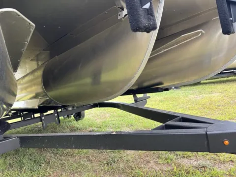 More photos of 2026 SUNCHASER LUCERNE SPORT 22 LR DH TRIPLE 150HP BUNK TRAILER at McLaughlin's RV and Marine, ND