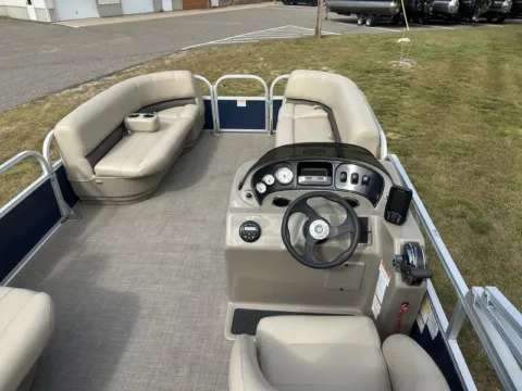 Photos of 2021 SUNTRACKER PARTY BARGE 18 DLX 40HP for sale in Fargo, ND at McLaughlin's RV and Marine