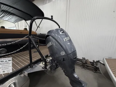 More photos of 2025 PREMIER SUNSATION 230 RL 150HP BUNK TRAILER DEMO at McLaughlin's RV and Marine - Fargo, ND