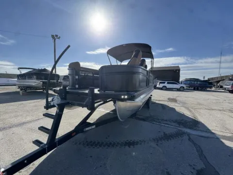 More photos of 2025 PREMIER SUNSATION 230 RL 150HP BUNK TRAILER DEMO at McLaughlin's RV and Marine, ND