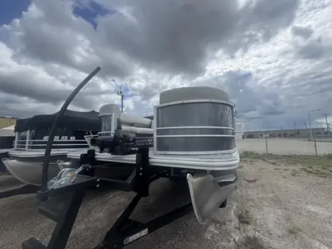 Another view of 2022 SYLVAN MIRAGE 8522 PARTY FISH 115HP VMAX BUNK TRAILER for sale in Fargo, ND at McLaughlin's RV and Marine - Fargo