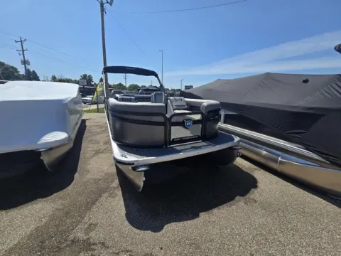 More photos of 2025 PREMIER SUNSCAPE 220 RL 90HP BUNK TRAILER at McLaughlin's RV and Marine, ND