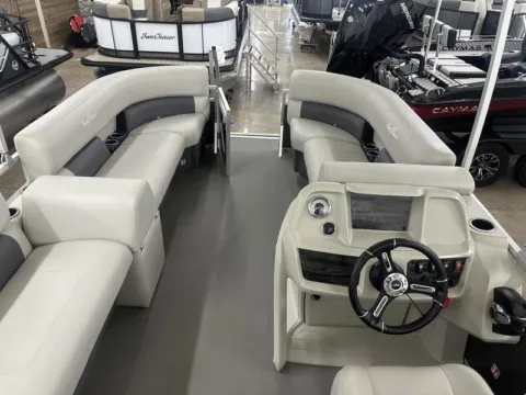 More photos of 2026 SUNCHASER VISTA 16 LR 9.9HP BUNK TRAILER at McLaughlin's RV and Marine, ND