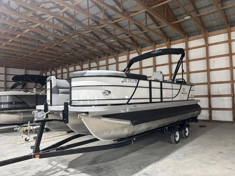 Unknown 2023 VERANDA RELAX VR22RC 300HP BUNK TRAILER for sale in Fargo, ND