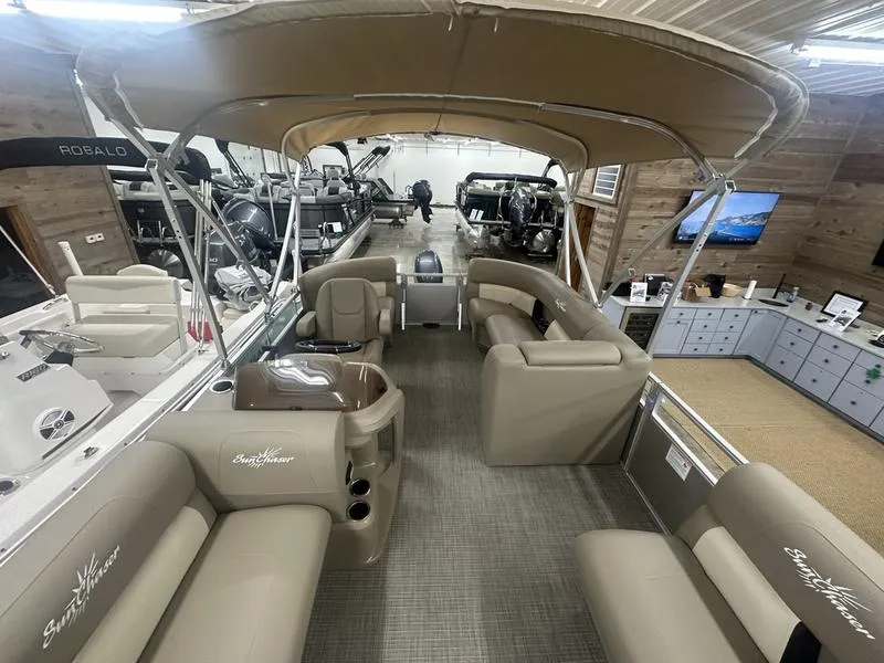 Unknown 2026 SUNCHASER VISTA 18 LR 50HP BUNK TRAILER for sale in Fargo, ND