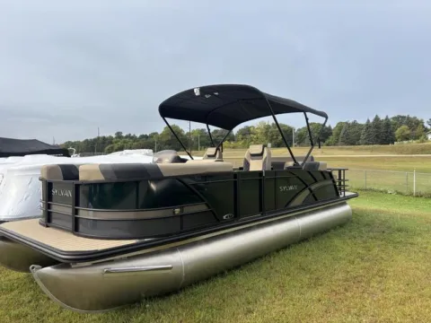 Photos of 2026 SYLVAN L-SERIES L-3 CLZ DH 150HP BUNK TRAILER for sale in Fargo, ND at McLaughlin's RV and Marine - Fargo
