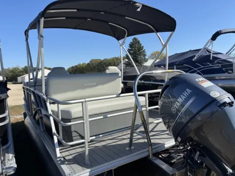 More photos of 2026 SYLVAN MIRAGE 820 CLZ DH 90HP BUNK TRAILER at McLaughlin's RV and Marine, ND