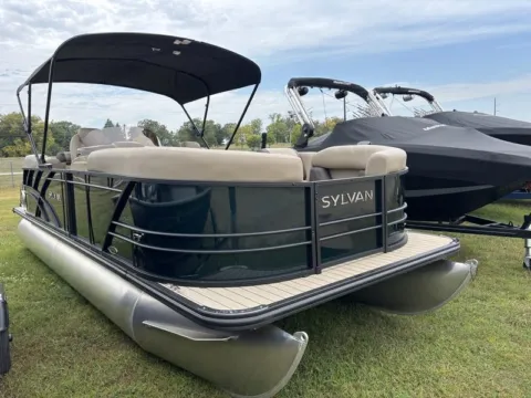 Green 2026 SYLVAN MIRAGE 8522 LZ 150HP BUNK TRAILER for sale in Fargo, ND