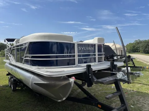 Another view of 2026 SYLVAN MIRAGE 8522 CLZ DH 150HP BUNK TRAILER for sale in Fargo, ND at McLaughlin's RV and Marine - Fargo