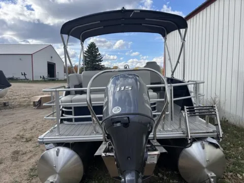 More photos of 2026 SYLVAN MIRAGE 822 CLZ 115HP BUNK TRAILER at McLaughlin's RV and Marine, ND