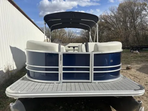 Photos of 2026 SYLVAN MIRAGE 822 CLZ 115HP BUNK TRAILER for sale in Fargo, ND at McLaughlin's RV and Marine